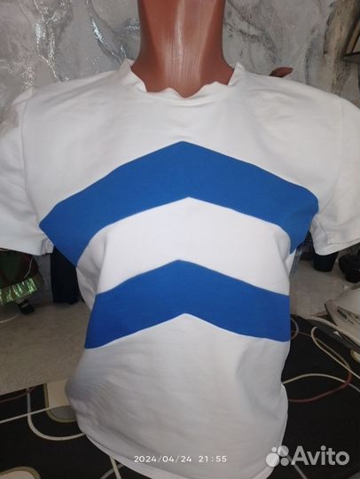 Женская одежда: футболка, свитер, туника