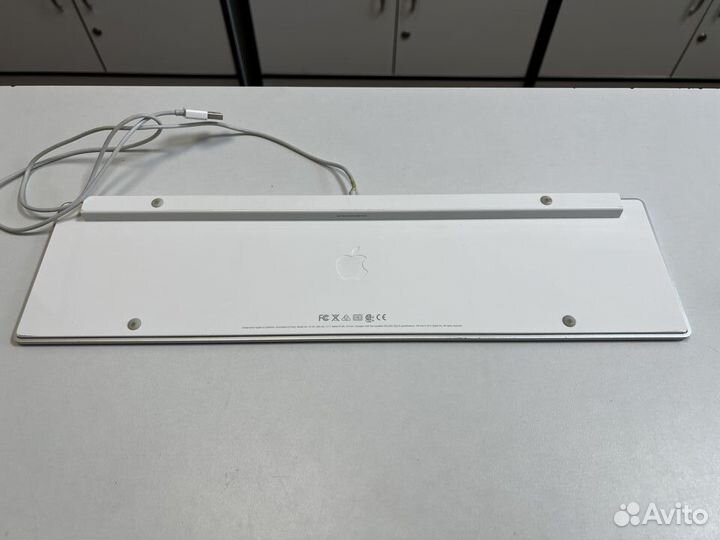 Клавиатура Apple USB Keyboard (A1243) Wired