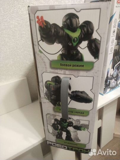 Игрушка робот