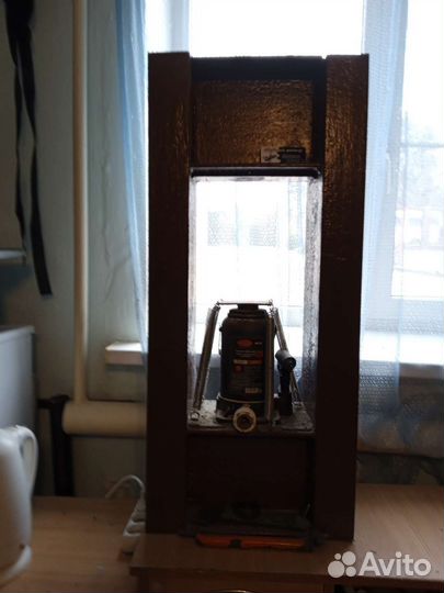 Пресс для изготовления планктона