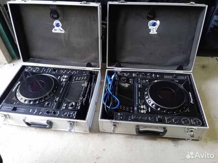 Pioneer CDJ 2000