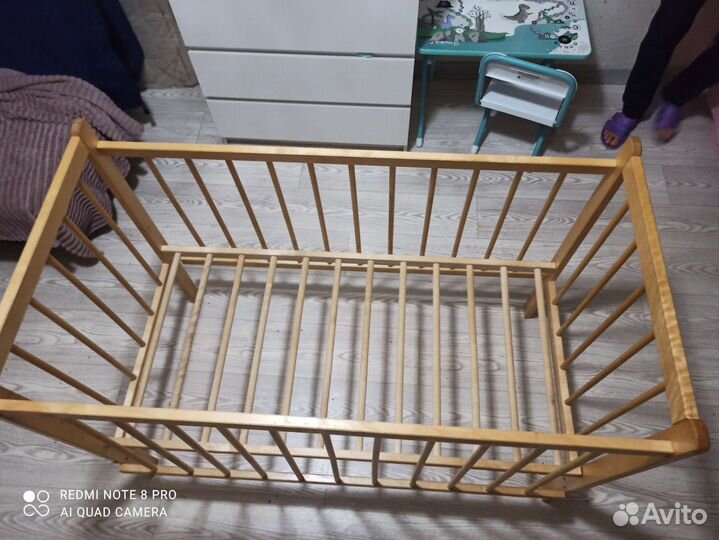 Детская кроватка с матрасом