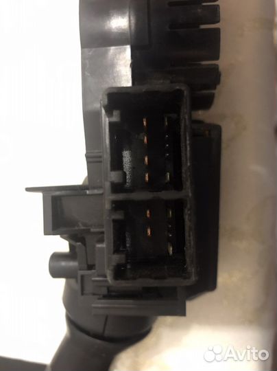 Блок подрулевых переключателей toyota