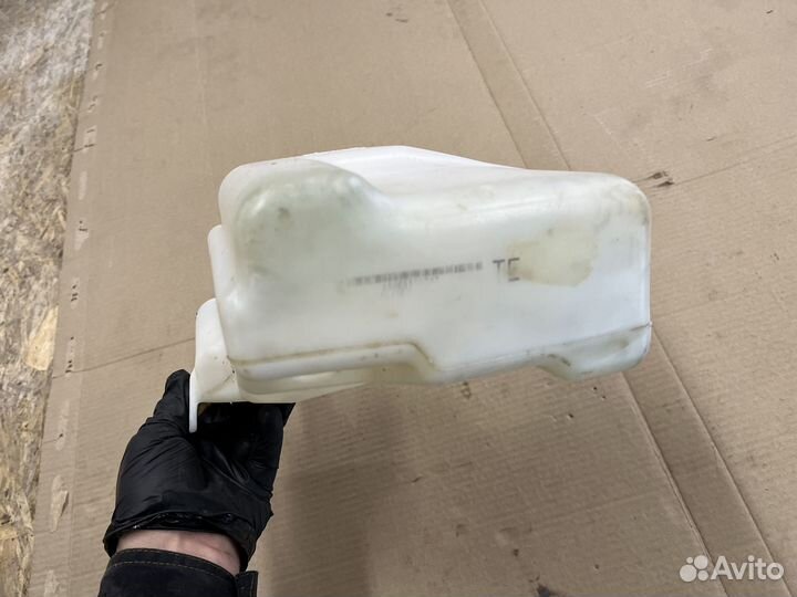 Бачок омывателя под датчик уровня Опель Инсигния