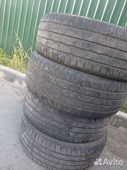 Barum Bravuris 215/60 R16