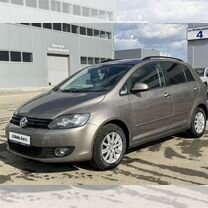 Volkswagen Golf Plus 1.6 MT, 2011, 266 529 км, с пробегом, цена 739 000 руб.