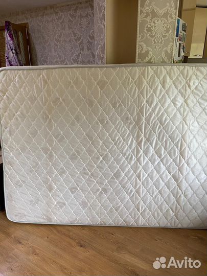 Матрас 140х200 бу