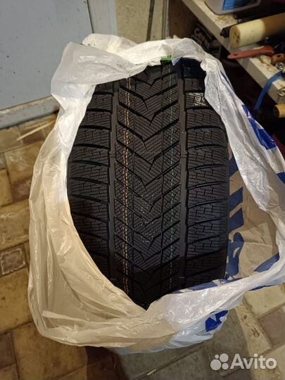 Grenlander IceHawke II 265/45 R20