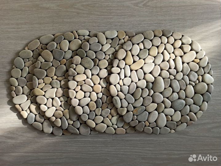 Подставки из гальки