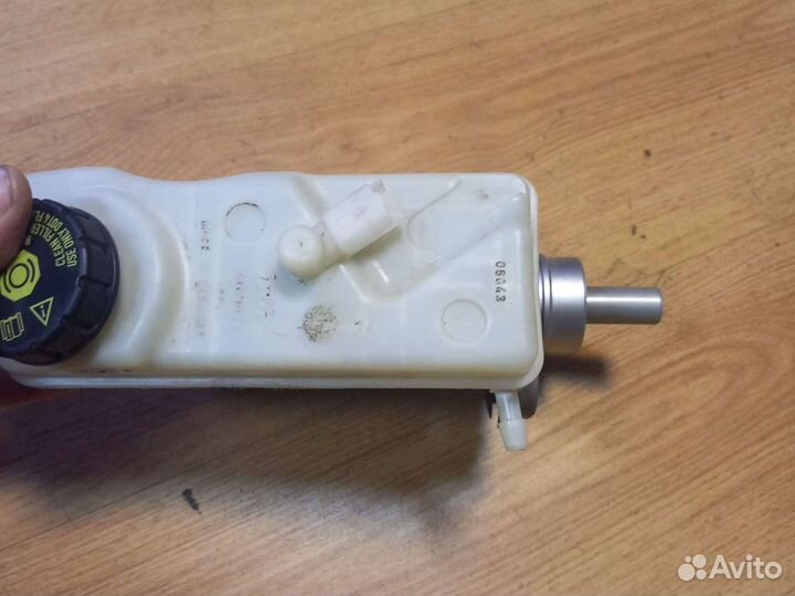 Главный тормозной цилиндр renault megane2 МКПП