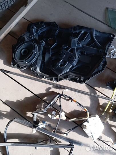 Запчасти двери правой передней и задней mazda 3bl