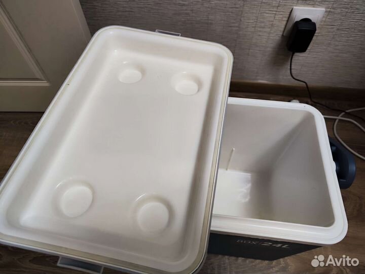 Термобокс Quechua Fresh 24 L (decatlon)