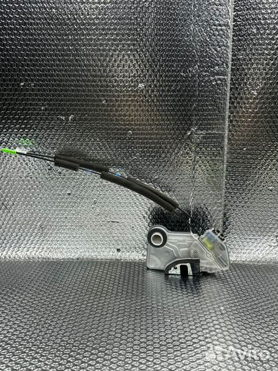 Замок двери передней левой Toyota Camry XV70, 2018