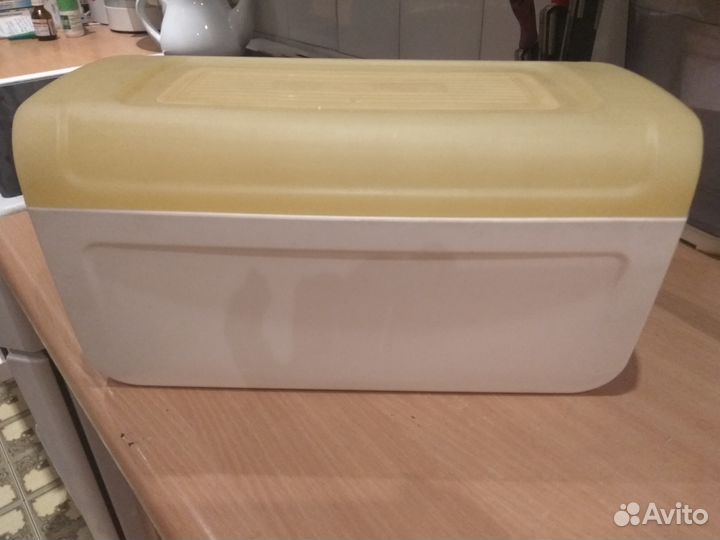 Хлебница Tupperware