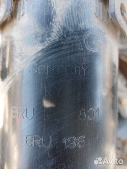 Абсорбер (фильтр угольный) Skoda Rapid 1