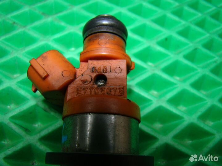 Топливная форсунка mitsubishi pajero 6G72