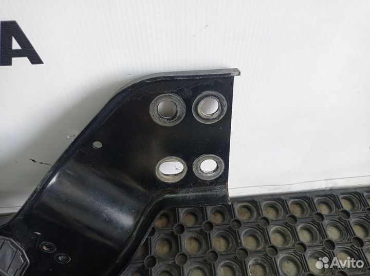 Кронштейн замка кабины Daf XF106