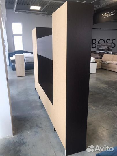 Простота и лаконичность - Стенка Вена