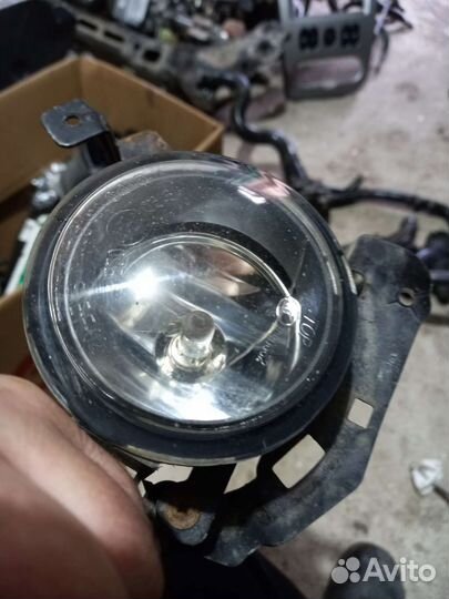 Mitsubishi l200 4 птф правая