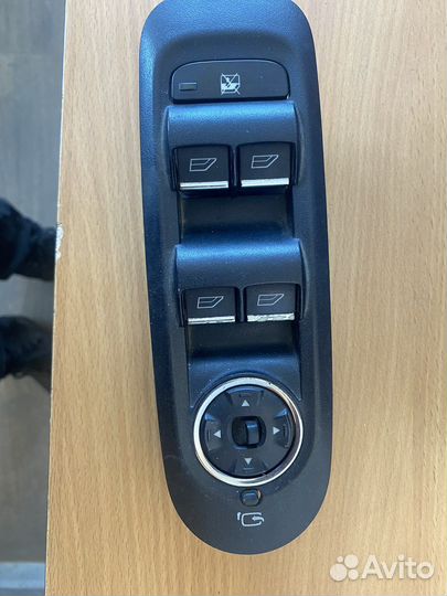 Блок управления стеклоподъемниками Ford Mondeo 4