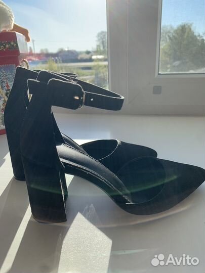 Босоножки женские 36 размер