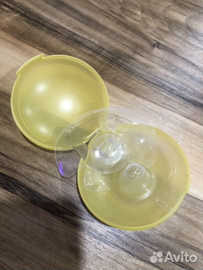 Накладки на грудь medela М