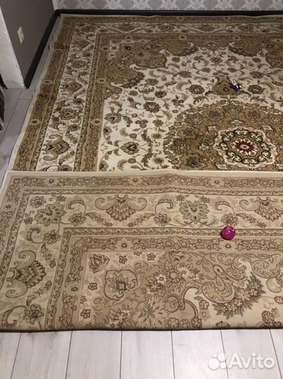Ковер интерьерный
