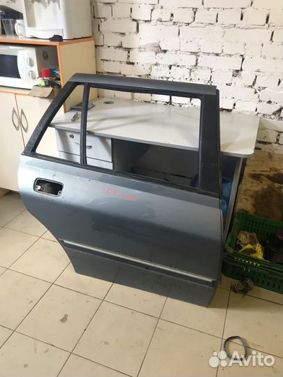 Дверь задняя Peugeot 406 1995-2004 wagon