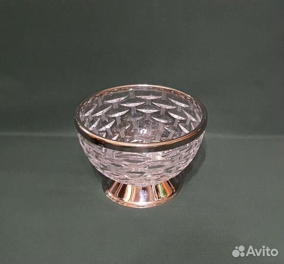 Салатник хрустальный с ободком