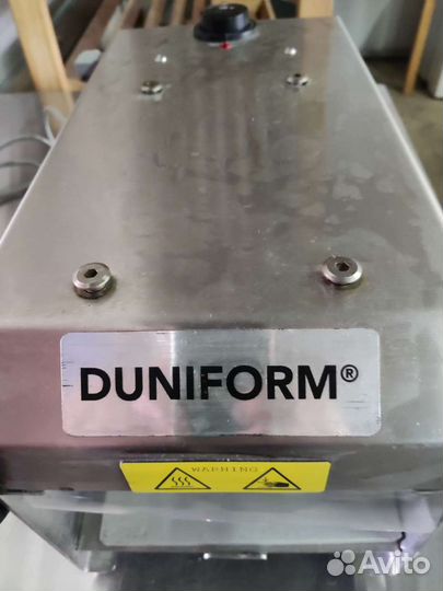 Запайщик пластиковых контейнеров