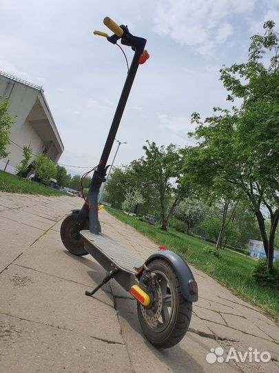 Электросамокат Xiaomi M365 Pro Идеал