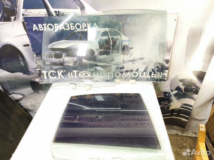 Стекло задней двери Nissan Almera N15