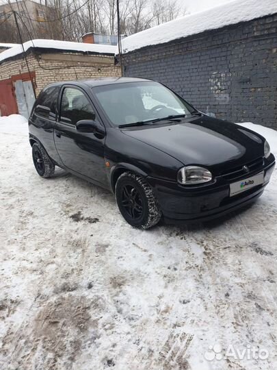 Opel Corsa 1.4 AT, 1996, 10 000 км