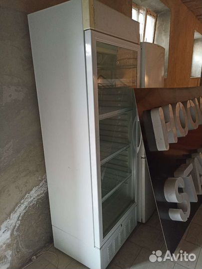 Холодильник витрина