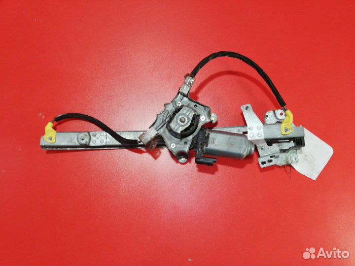 Стеклоподъемник передний правый Mazda Familia BJ5P