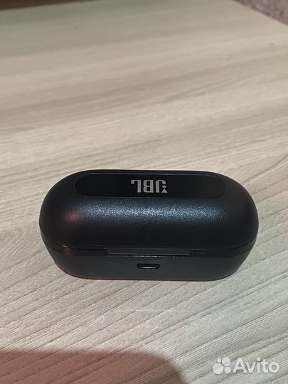 Беспроводные наушники jbl T100tws