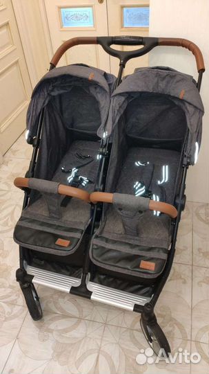 Коляска прогулочная для двойни carrello Connect