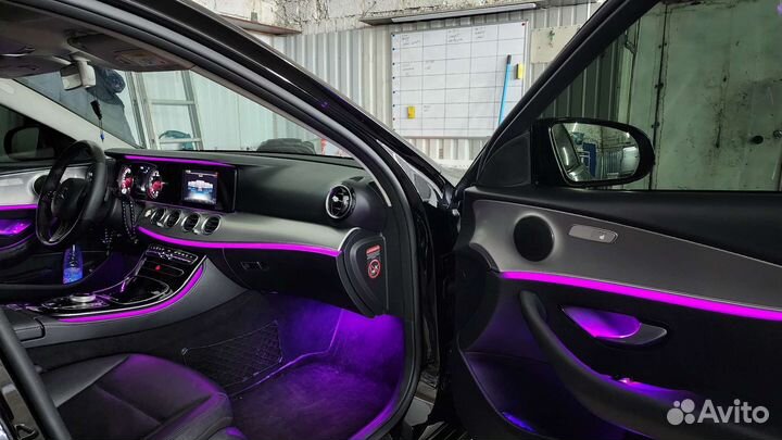 Mercedes-benz контурная подсветка салона ambient