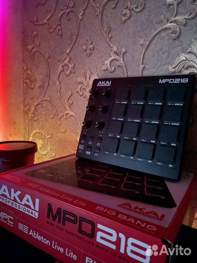 Akai mpd 218 драм пэды