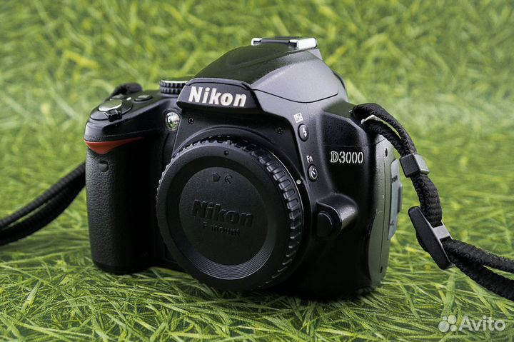 Nikon D3000 body продажа/обмен Прoбeг 23.001 кадра
