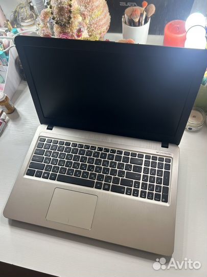 Ноутбук Asus d540m