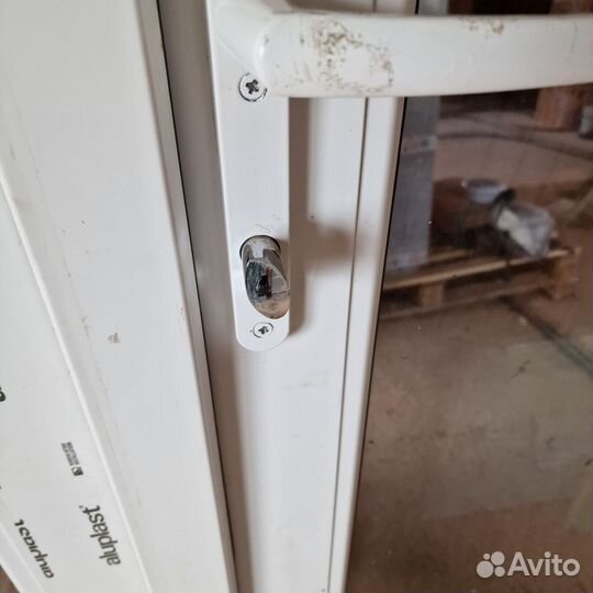 Дверь пластиковая