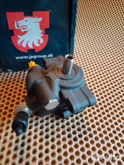 Насос гидроусилителя руля Ford Focus 1998-2007