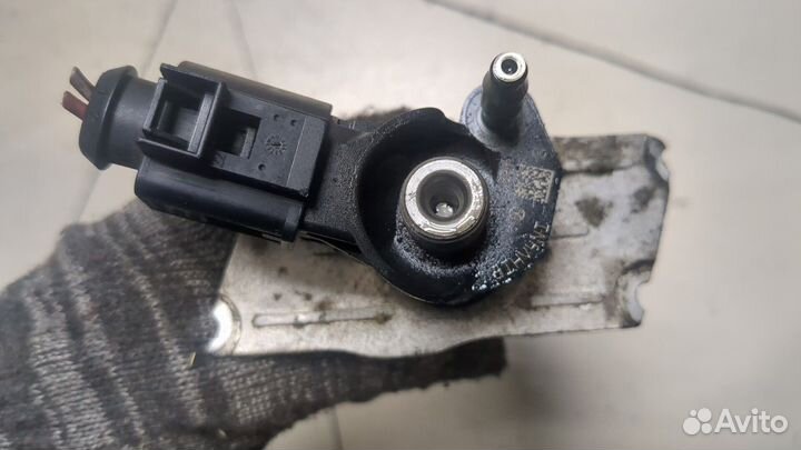 Форсунка топливная Volkswagen Golf 6