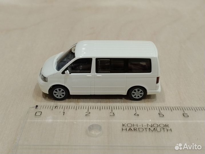 A25) Volkswagen Transporter T5 (2003-2015) белый