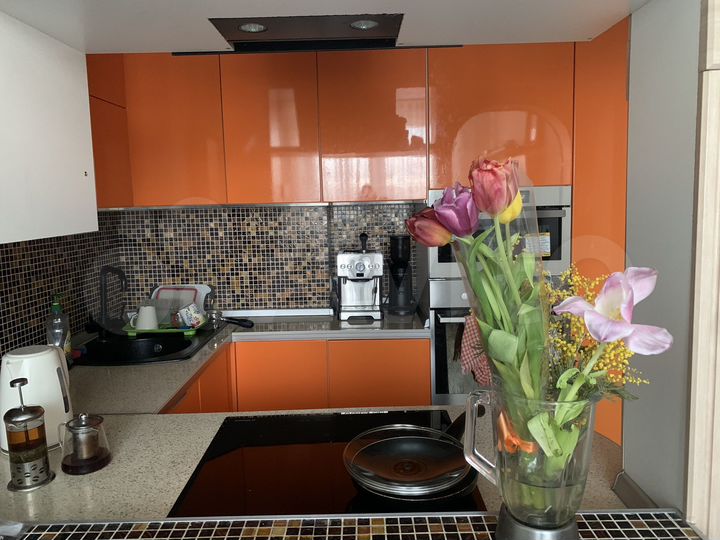 Комната 14 м² в 2-к., 12/25 эт.