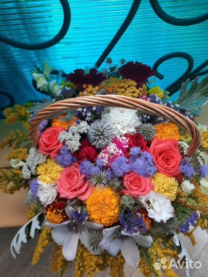 Корзинка с цветами