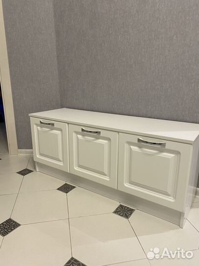 Продам тумбу