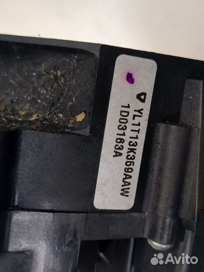 Переключатель поворотов и дворников Ford Expeditio