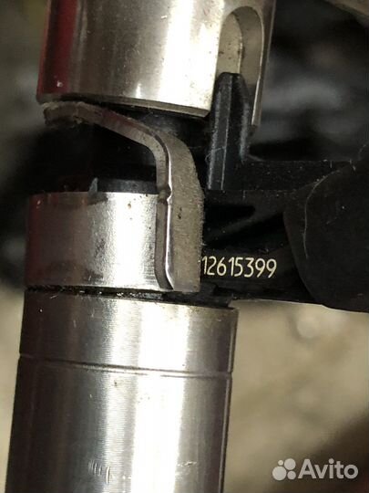 Opel insignia 2.0 топливная форсунка 0261500089